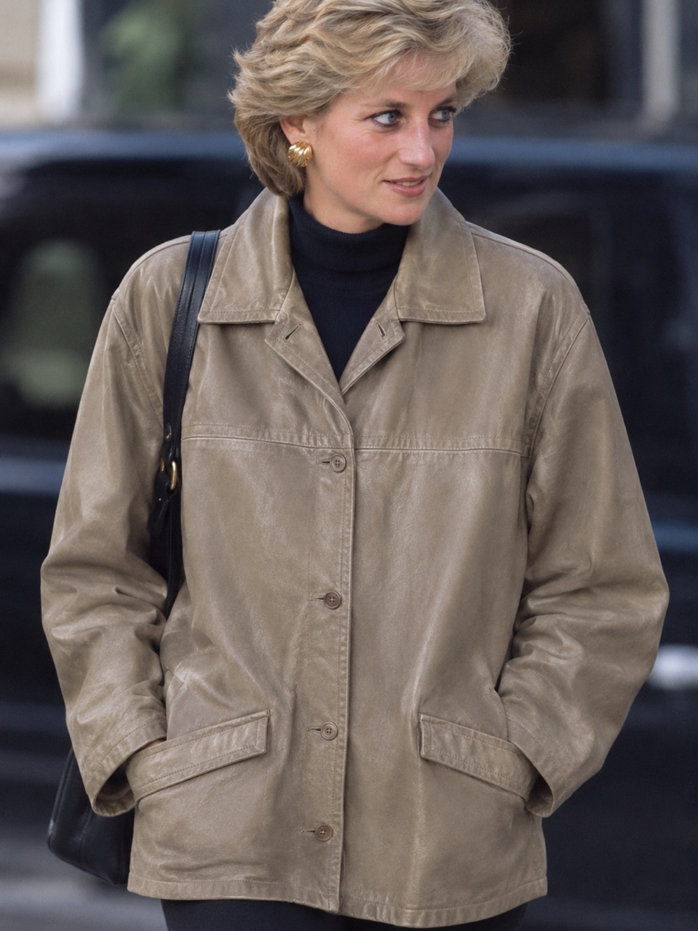 Vintage L.L.Bean Women's Tan and Brown Leather Jacket